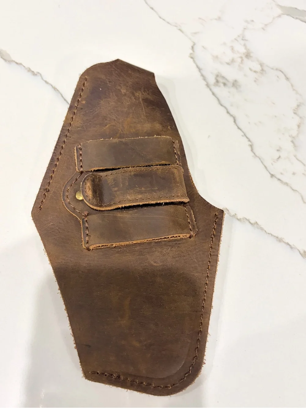 RobbinGear phone caseIngear Brown Distressed Leather Hollister with Snap